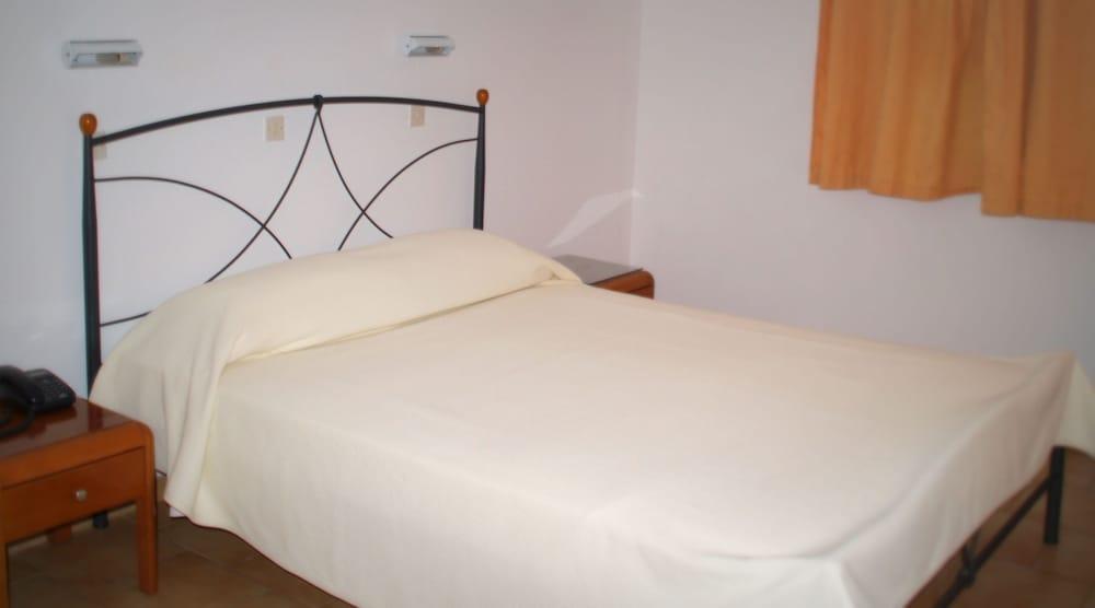 Blue Bay Hotel Skála Zewnętrze zdjęcie