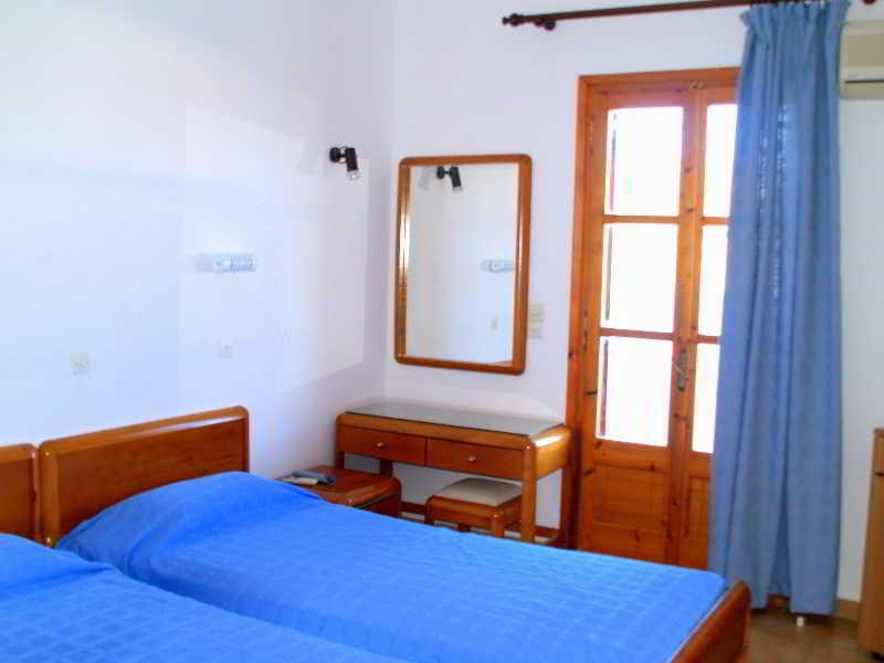 Blue Bay Hotel Skála Zewnętrze zdjęcie