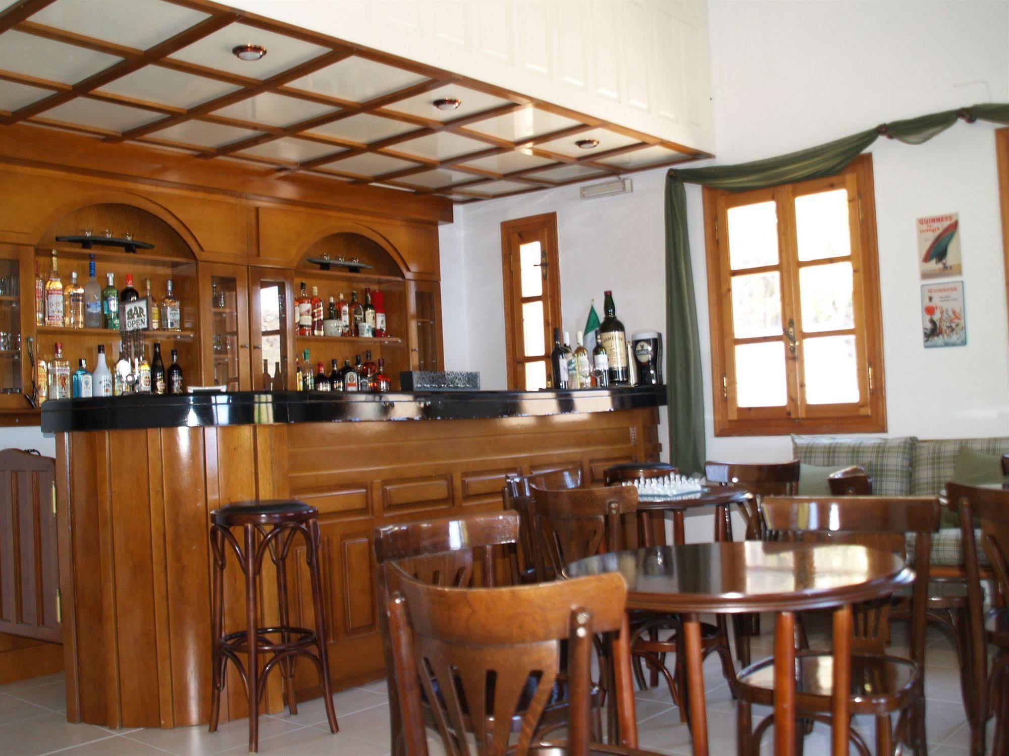 Blue Bay Hotel Skála Zewnętrze zdjęcie
