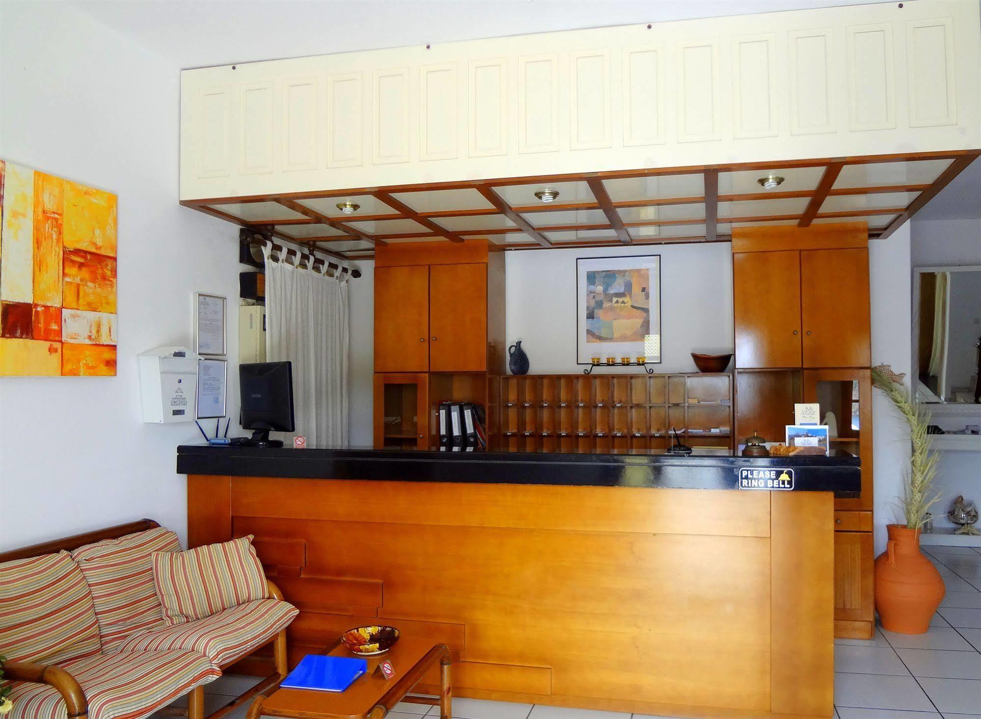 Blue Bay Hotel Skála Zewnętrze zdjęcie