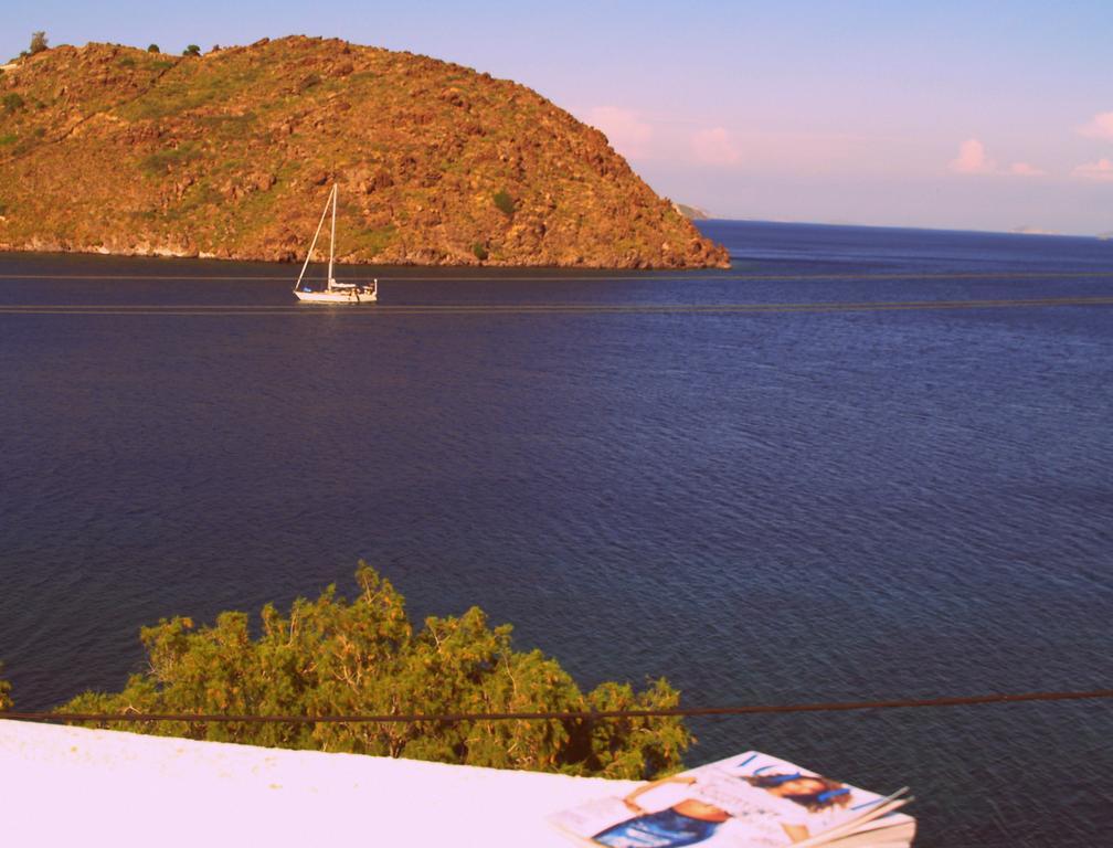 Blue Bay Hotel Skála Zewnętrze zdjęcie
